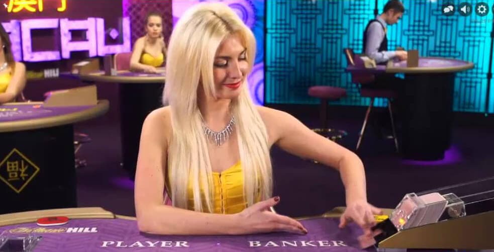 Crupier en vivo de baccarat