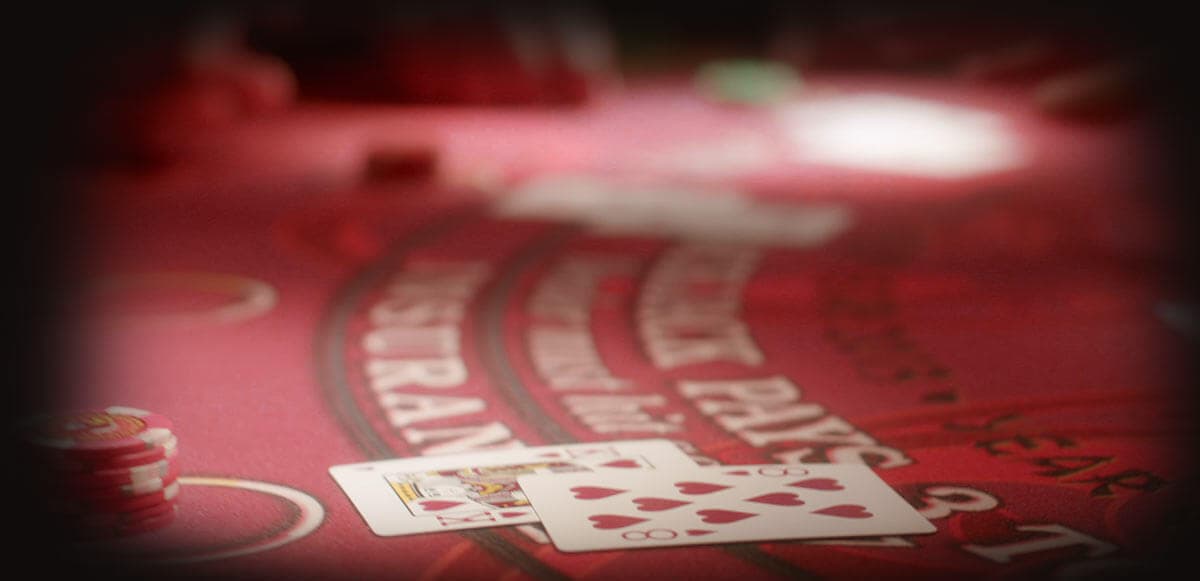 Baccarat natural 8