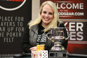 Jeri Sieber gana $675 Evento Principal de RunGood Hard Rock Tulsa