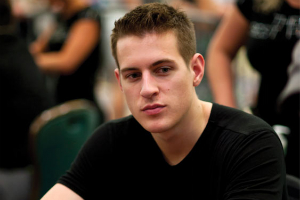Mike McDonald terminó la temporada 12 del EPT como el jugador Platino del año