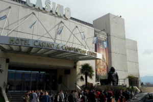 Los Empleados de Casino Cóndor Protestan Contra el Gobierno de Mendoza