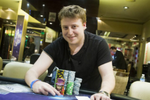 Robertino Greco lidera tras el Día 1B de la 3º fecha de la Madero Master Cup