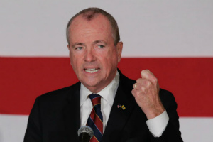 El gobernador de Nueva Jersey firma el proyecto de ley sobre las puestas y espera un mes repleto de acontecimientos