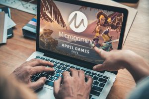 Microgaming presenta los lanzamientos de tragamonedas en línea de abril con muchas funciones y temas